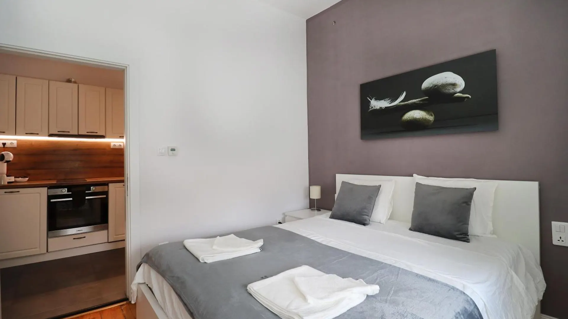 New Modern & Sunny Apartment Womens Market София